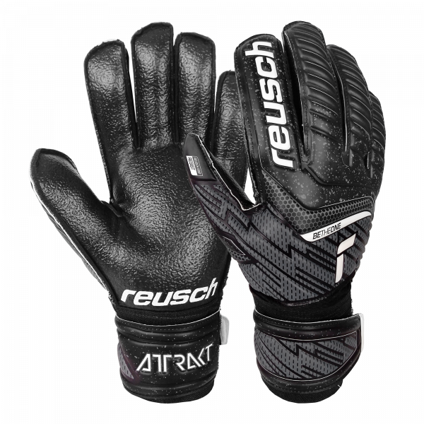 Reusch Attrakt Resist 5170615 7700 black 1
